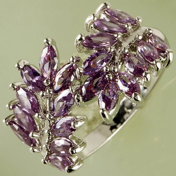 Purple Leaf Cubic Zirconia Silver Ring - Picture 5 of 6
